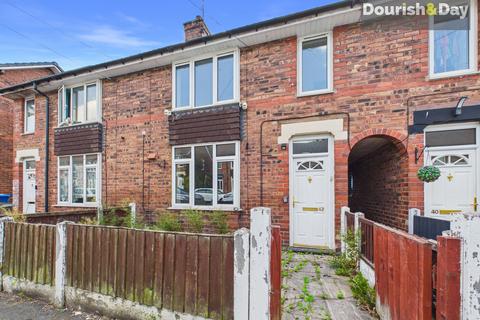 2 bed property, in Princes Street, £140,000