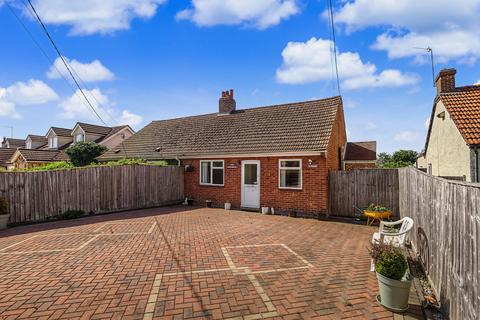 2 bed property, in Oxford Road, £375,000