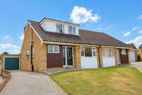 3 bed property, in Bramwoods Road, £400,000