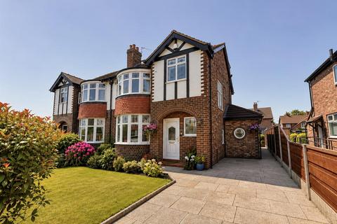 3 bed property, in Litherland Road, £600,000