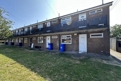 1 bed property, in Holystone Avenue, £20,000