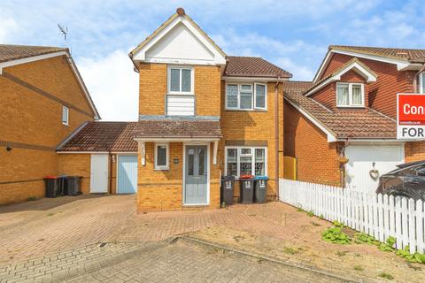 3 bed property, in Kalman Gardens, £340,000