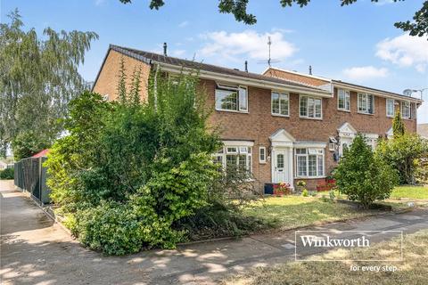 3 bed property, in Warren Walk, £325,000