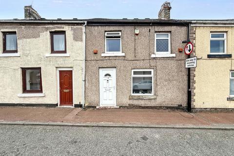 2 bed property, in Caroline Street, £44,999