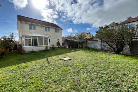 4 bed property, in Ty Parc, £424,995