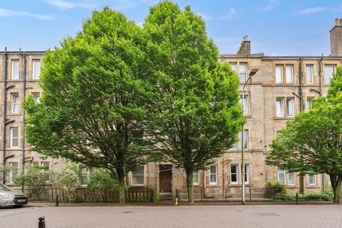 1 bed property, in Watson Crescent, £165,000