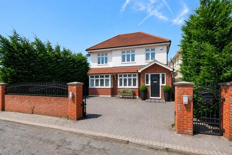 4 bed property, in Orchard Road, £1,200,000