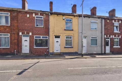 2 bed property, in Park Lane, £170,000