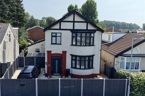4 bed property, in Seaforth Drive, £425,000