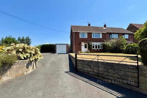 3 bed property, in The Green, £425,000