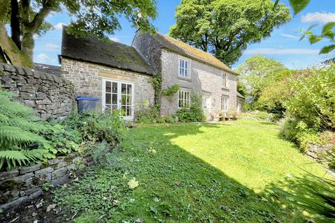 3 bed property, in Ashbourne Road, £485,000
