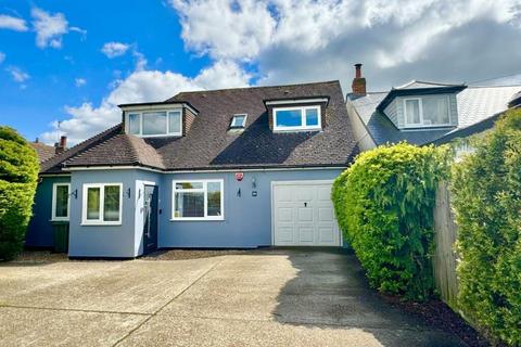 5 bed property, in Tally Ho Road, £610,000