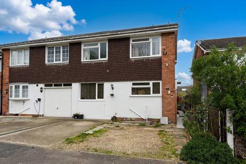 4 bed property, in Rodney Road, £350,000
