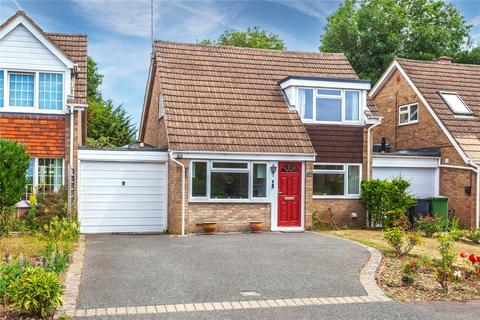 3 bed property, in Elizabeth Road, £635,000
