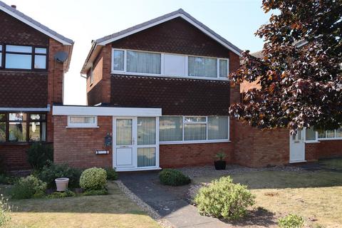 3 bed property, in Wood End Way, £249,950
