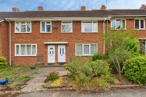 2 bed property, in Cadleigh Gardens, £250,000