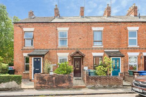 3 bed property, in Grove Street, £280,000