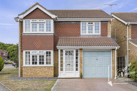4 bed property, in Millfield Drive, £550,000