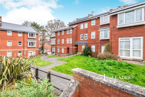 1 bed property, in Lansdowne Rise, £110,000