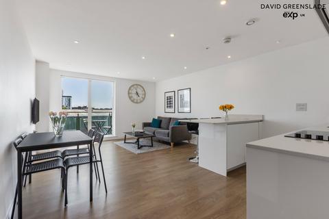 1 bed property, in Kara Court, £325,000