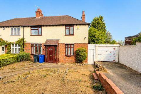 3 bed property, in Church Street, £185,000
