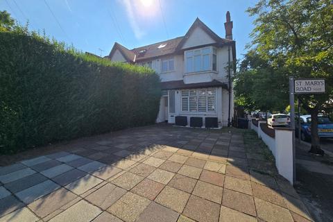 3 bed property, in Highfield Avenue NW11, £910,000