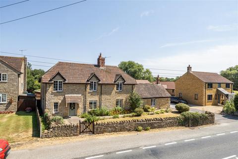 3 bed property, in Fordhay, £450,000