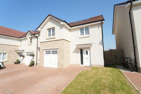 4 bed property, in 25 Armour Grove, £225,000