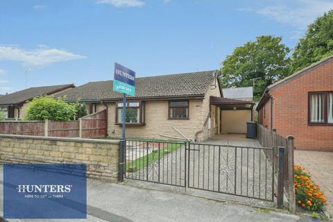 2 bed property, in Heaton Street, £200,000
