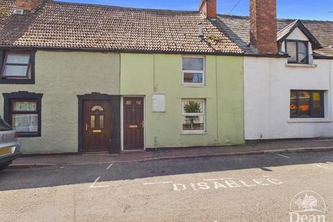 2 bed property, in Church Road, £100,000