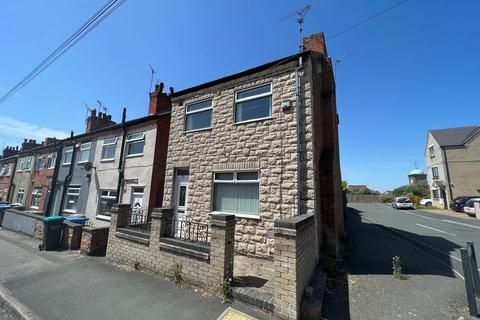 2 bed property, in 33, £60,000