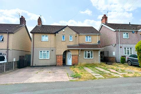 3 bed property, in 125 Thompson Avenue, £39,000
