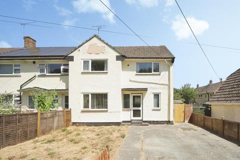 3 bed property, in Greenway, £200,000
