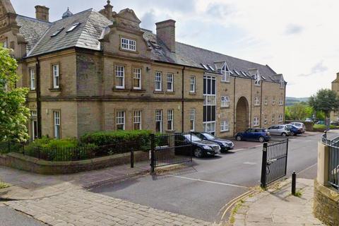 2 bed property, in Prescott Street, £149,000