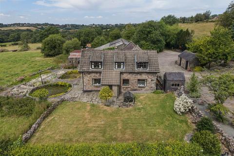 3 bed property, in Gadshill Farm, £750,000