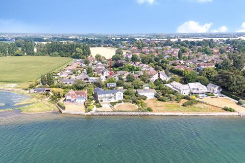 4 bed property, in Marcuse Fields, £1,250,000