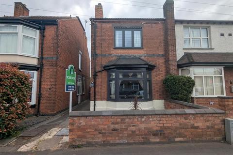 4 bed property, in Belvedere Road, £230,000