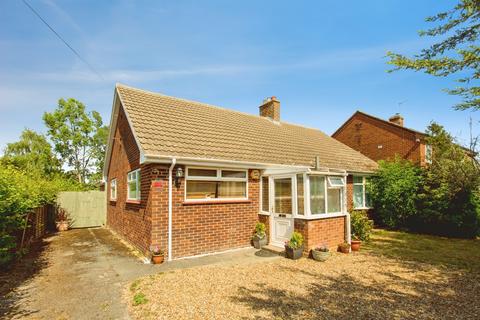 4 bed property, in Cambridge Road, £450,000