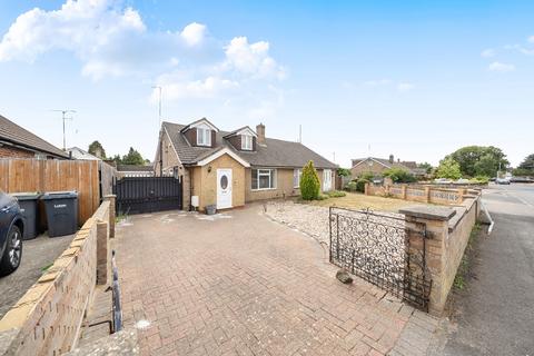 3 bed property, in Warden Hill Road, £400,000