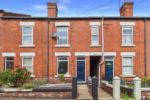 3 bed property, in Delf Street, £220,000