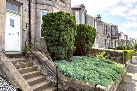 2 bed property, in 32 Victoria Terrace, £144,950