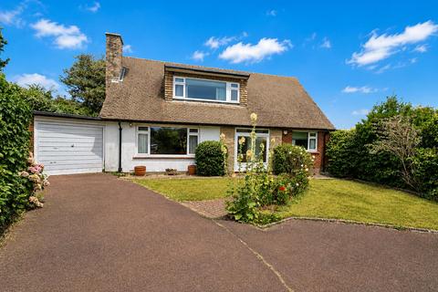 4 bed property, in Linley Close, £450,000