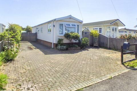 2 bed property, in St Hermans Estate, £189,000