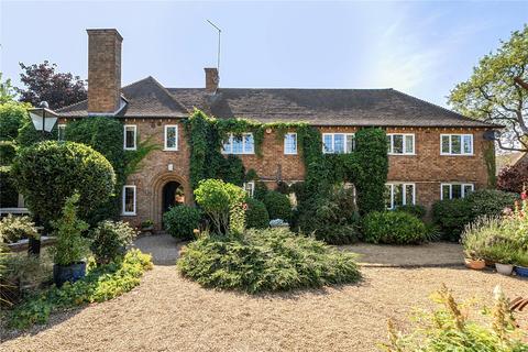 4 bed property, in West Street, £1,250,000