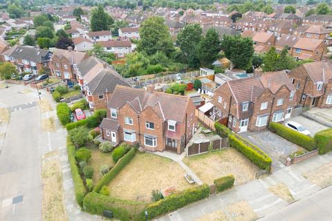 3 bed property, in Ostman Road, £325,000