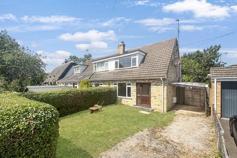 2 bed property, in Cantelupe Road, £360,000