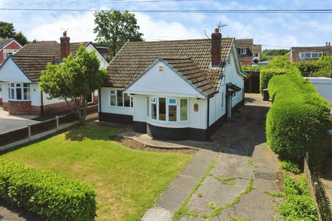 3 bed property, in Cookesmere Lane, £300,000