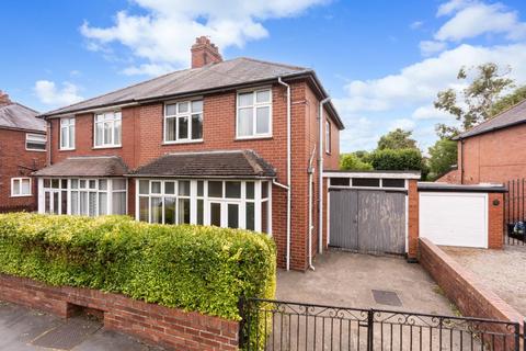 3 bed property, in Mayfield Grove, £325,000