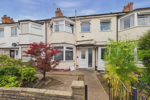 3 bed property, in Etherington Road, £130,000