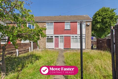 3 bed property, in Stroud Crescent East, £65,000